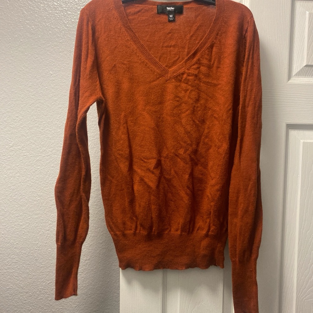 Target Mossimo burnt orange vneck sweater